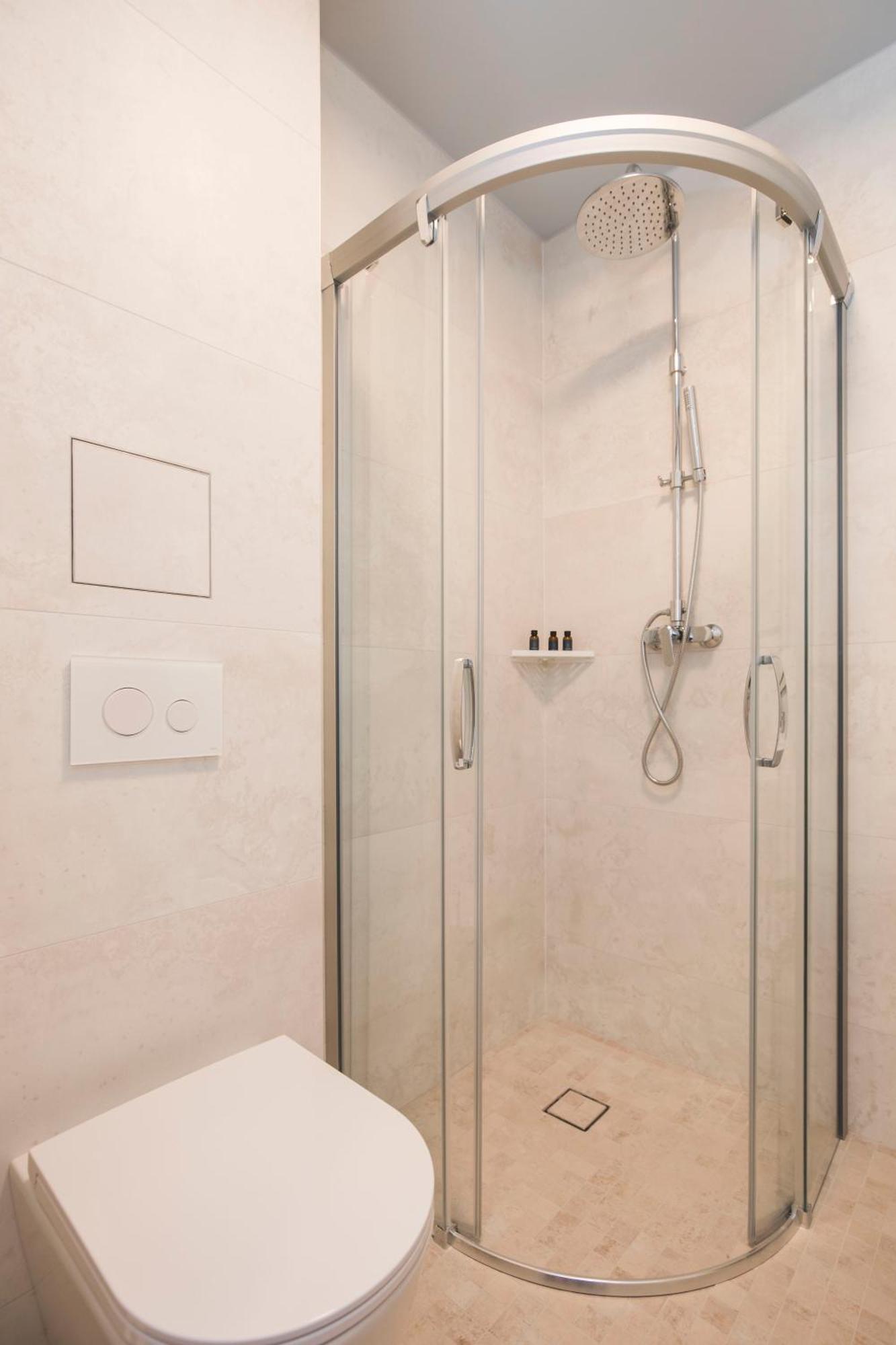 Roze Park Rooms Liepāja Dış mekan fotoğraf